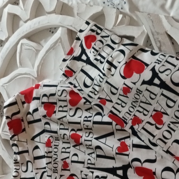 LulaRoe Women's SZ TC Paris Eiffel Tower 🗼 Valentine ❤️ Soft Comfy Leggings - Picture 4 of 10